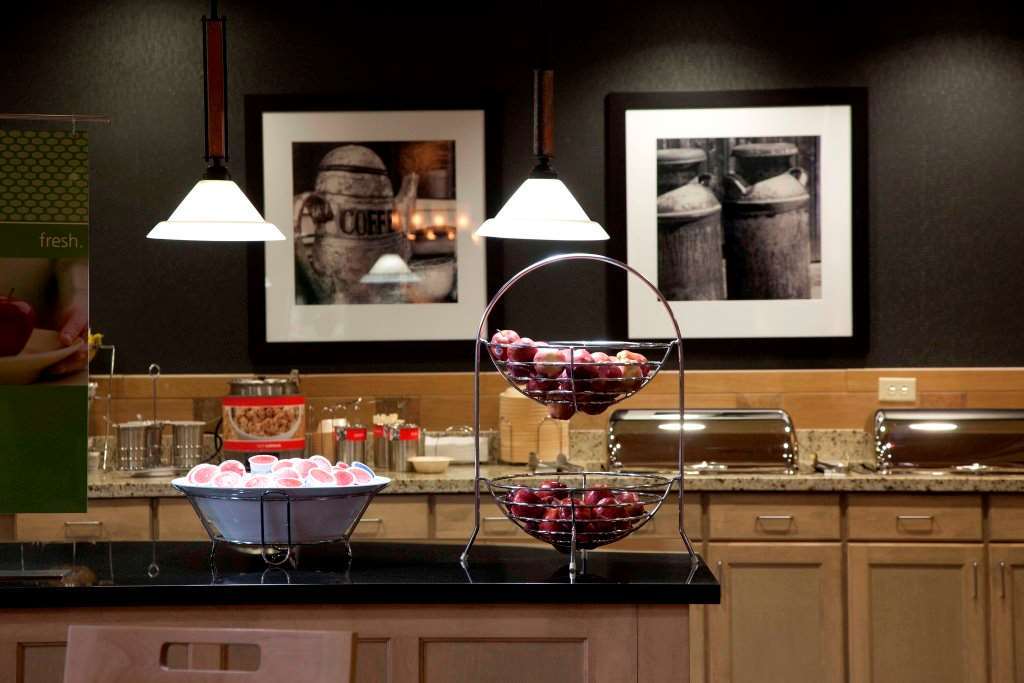 Hampton Inn & Suites Dodge City Boot Hill Casino Étterem fotó